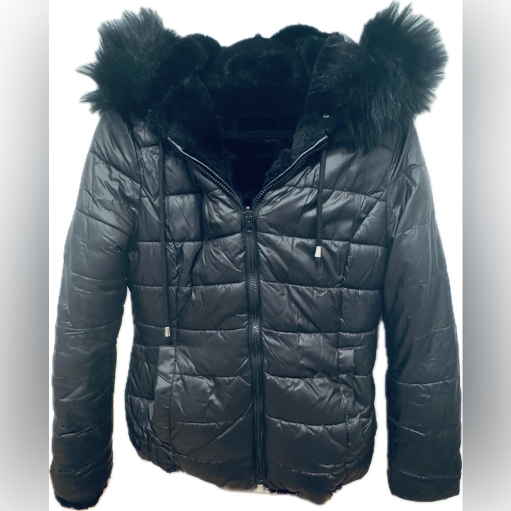 Reversible puffer coat with faux fur - Picture 3 of 8